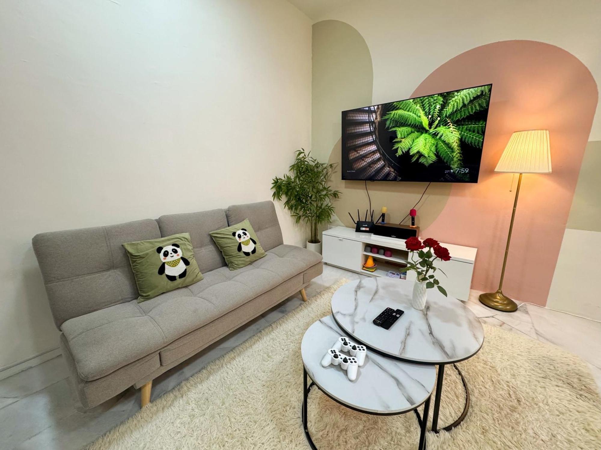 Rumah percutian Private Pool Semid 5 Min Walk Sunwayvelocity Max 21 Pax *